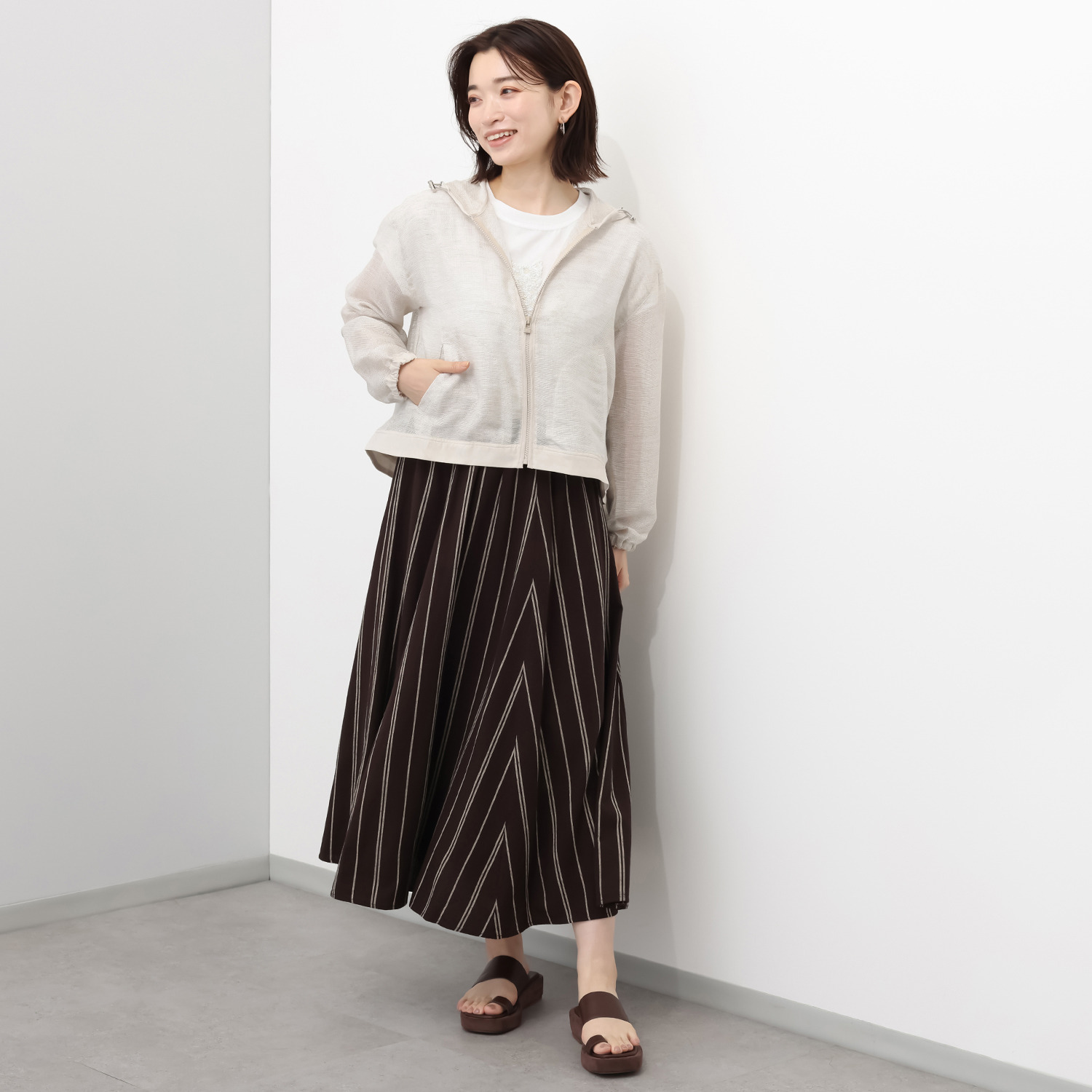 ラヴィーコンフォート 麻混メッシュ＆シアー 異素材ミックス パイピングアクセント フーディーブルゾン