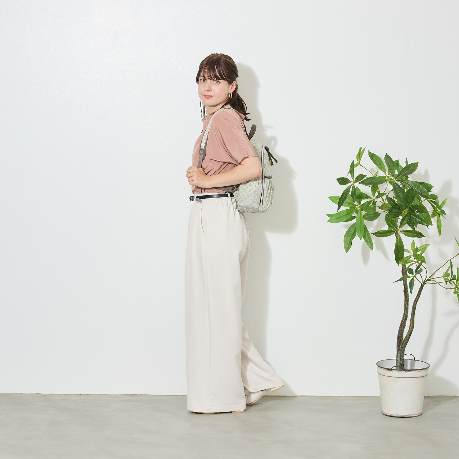 クリスチャン　オリビエ はっ水ジャガード 洗練ギャザー 大人のエアリー ラウンドリュック