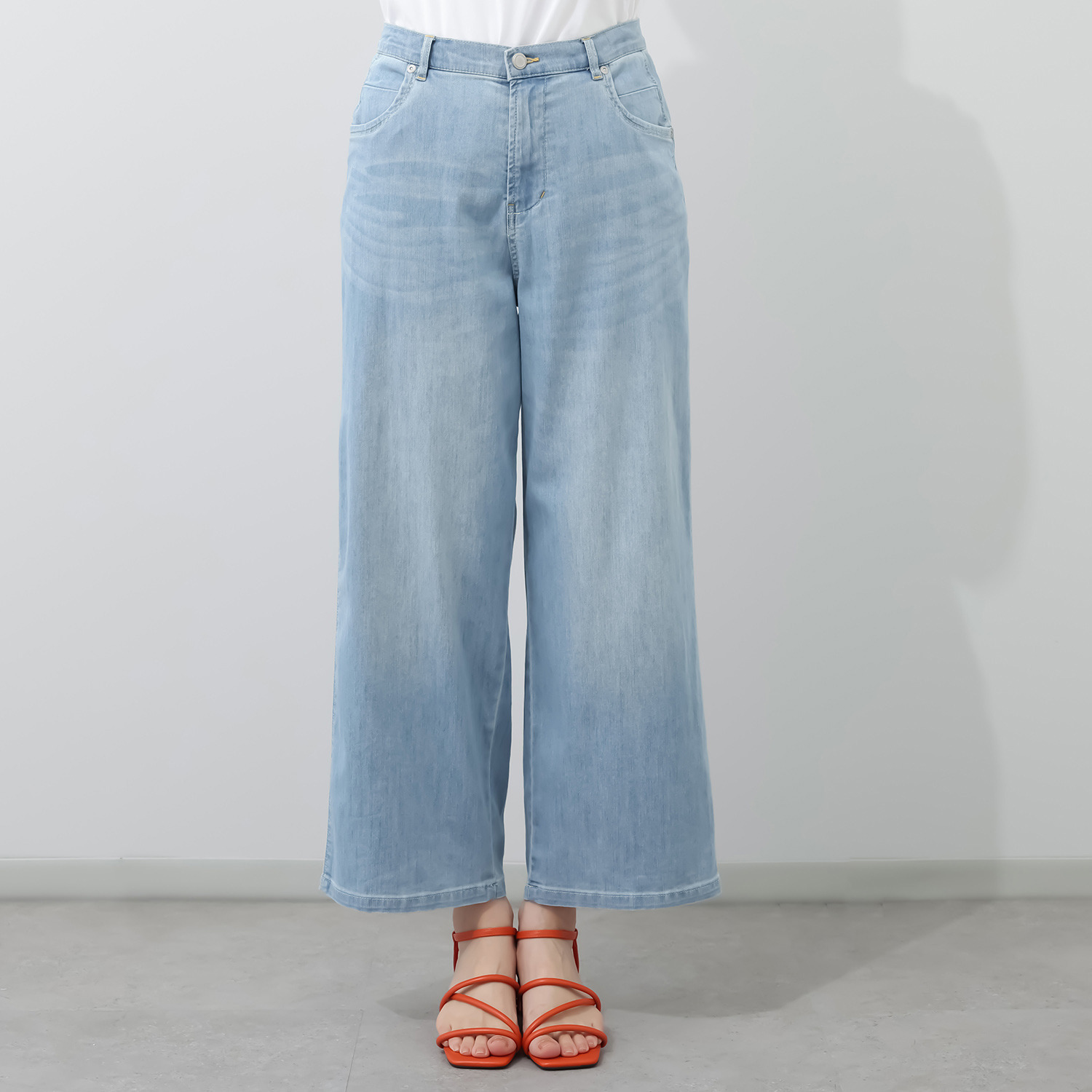 ビヨリー 軽やか・さらっと快適 涼やか木陰デニム ワイドストレートパンツ