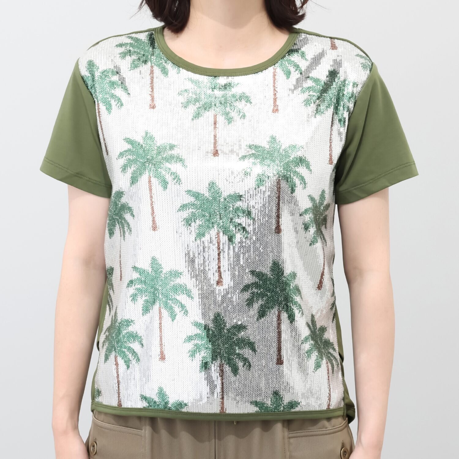 キョウコ　ヒガ 接触冷感 パームツリー柄 スパンコール刺しゅう Ｔシャツ