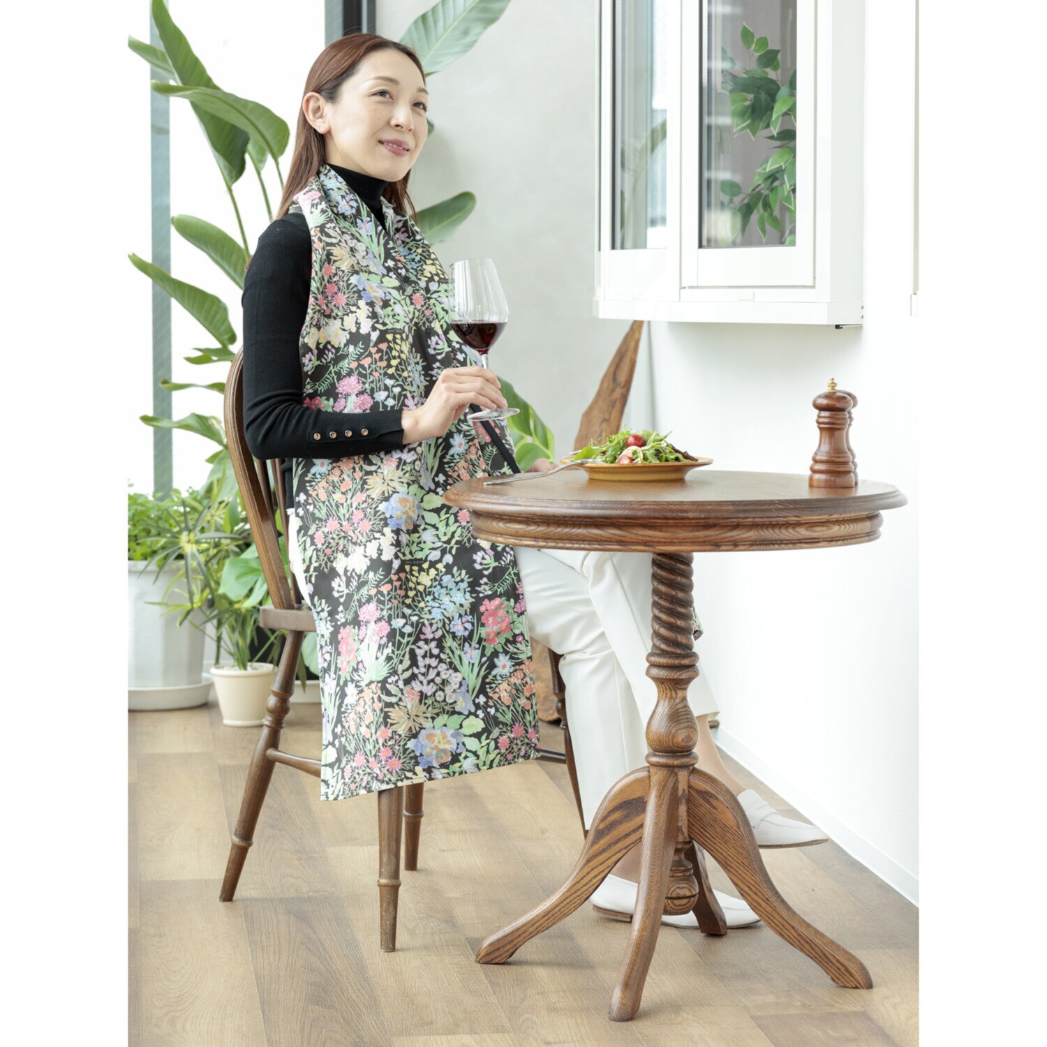 纏う。機能美。 ストールのようなエプロン “エプーフ” Ｄｅｓｉｇｎ　ｂｙ ＹＵＫＡ　ＦＡＢＲＩＣ