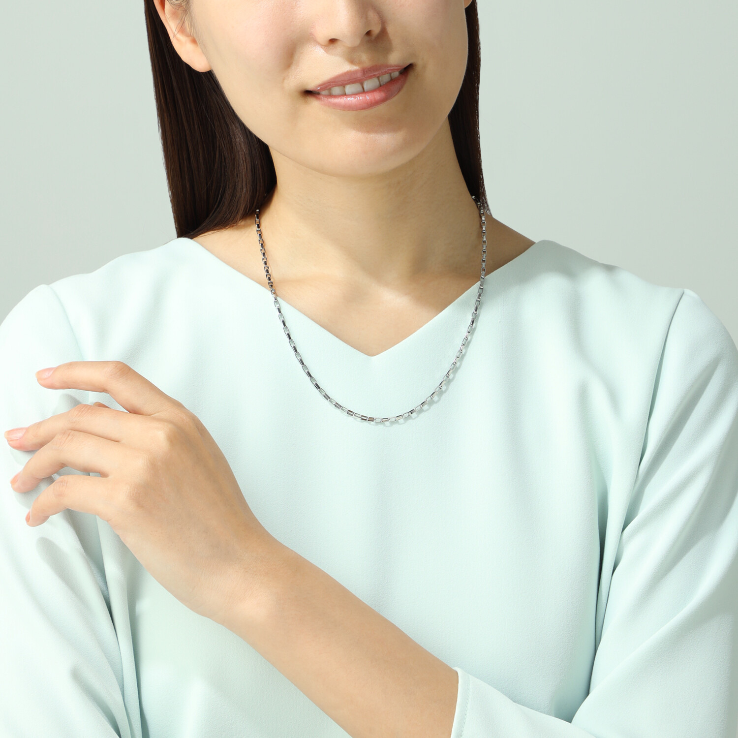 ラフィナリスタ サージカルステンレス レクタングルシェイプ ボックスチェーン ネックレス