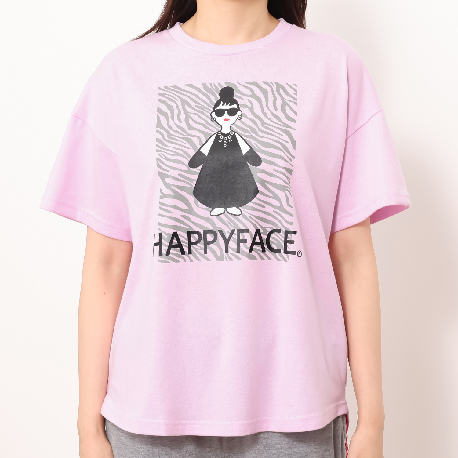 ハッピーフェイス さらっと快適 綿混柔らかカットソー生地 ゆったりＴシャツ＆ ラインロゴパンツ スポーティー上下セット