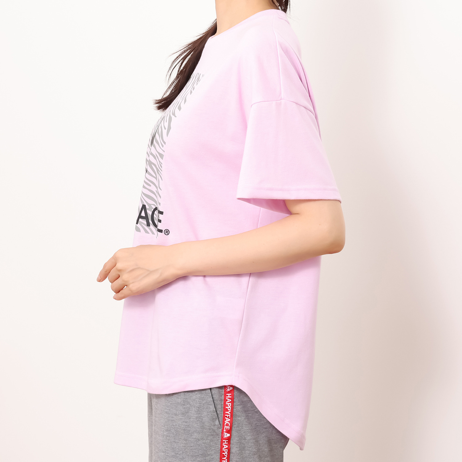 ハッピーフェイス さらっと快適 綿混柔らかカットソー生地 ゆったりＴシャツ＆ ラインロゴパンツ スポーティー上下セット