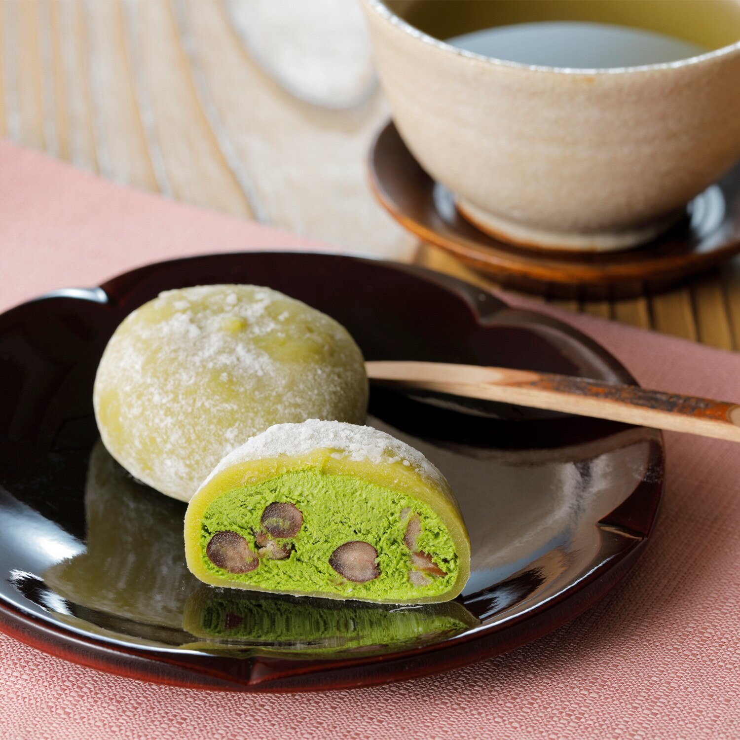 ＜長野＞お茶元・胡蝶庵 とろける抹茶大福 （お濃茶味）