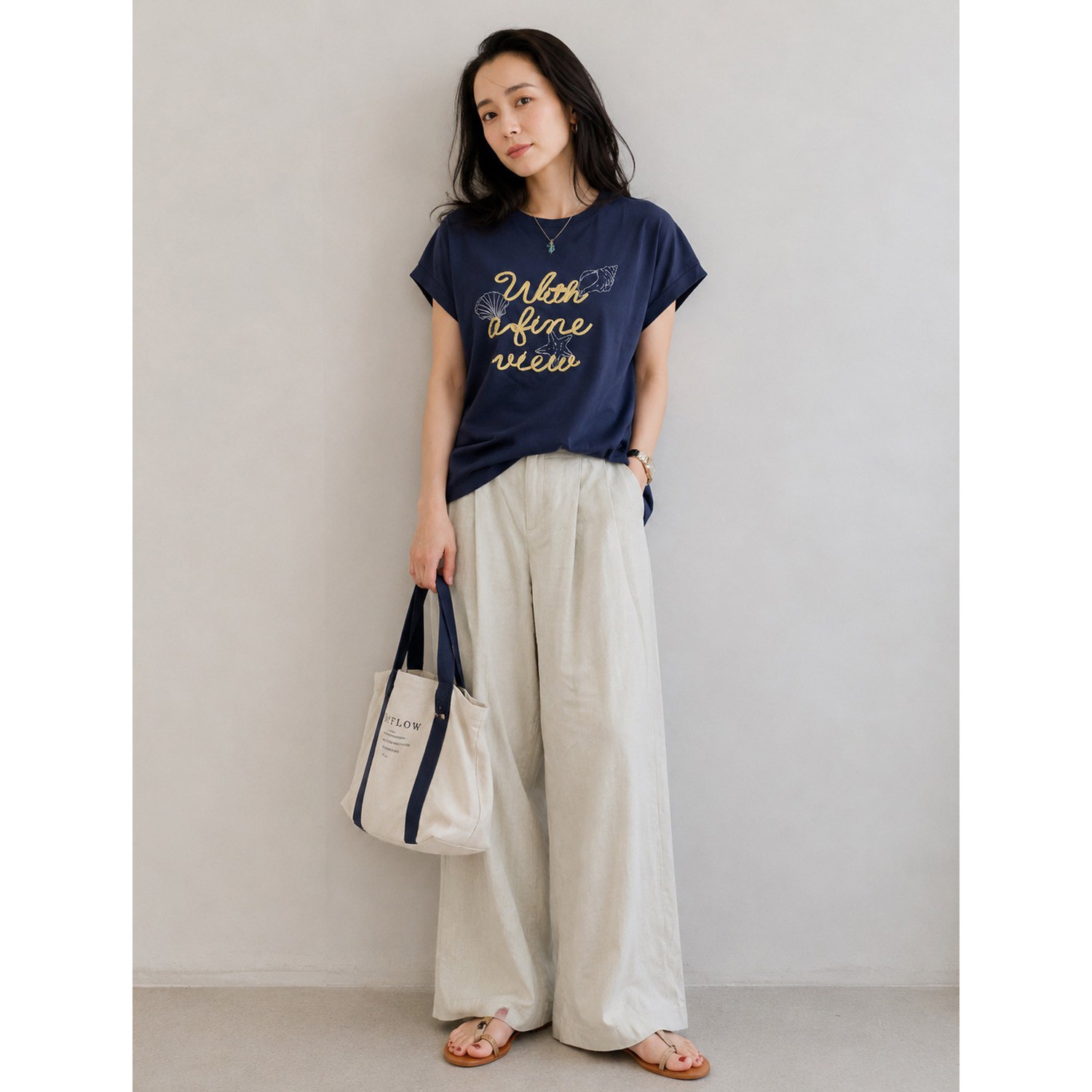 モン　エラン 品よく映えて パッと華やぐ！ デザインＴシャツ