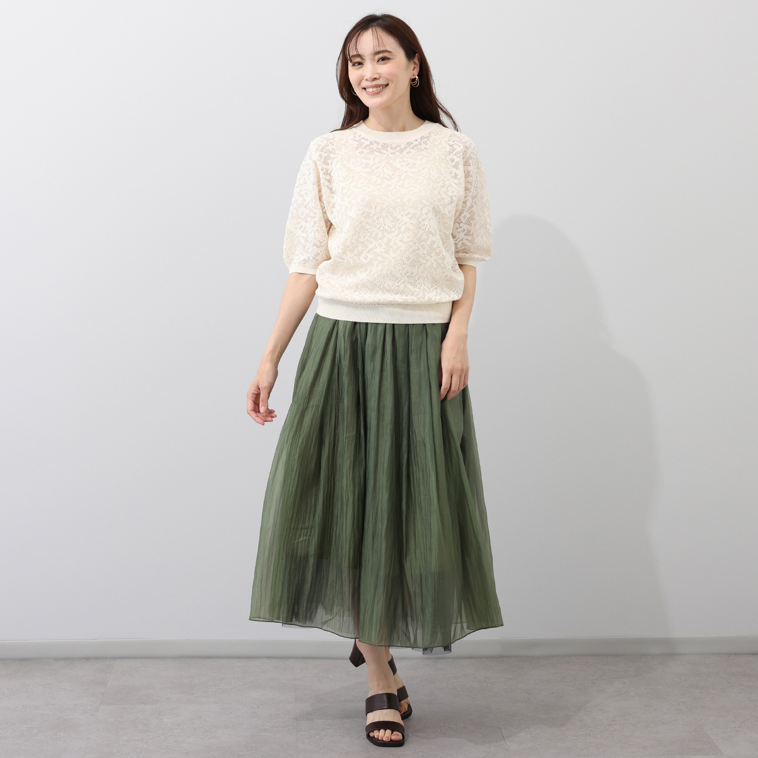 モン　エラン 届いてすぐにお洒落完成！ タンクトップ＆ レーシーニット 贅沢２点セット