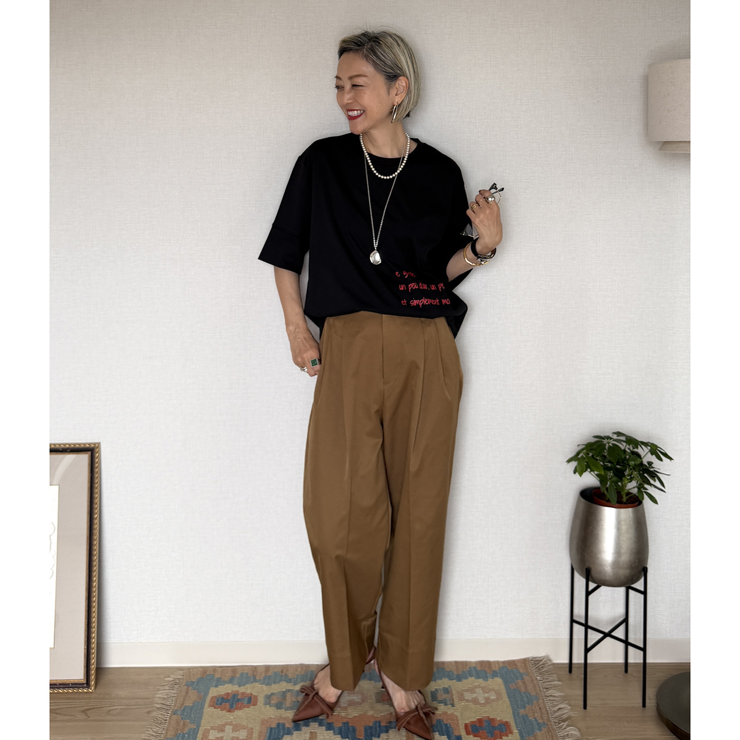 ラ　ヴァーグ　デトワール 袖口ターンバック ソフトコットン混天竺 メッセージプリント リラックスＴシャツ