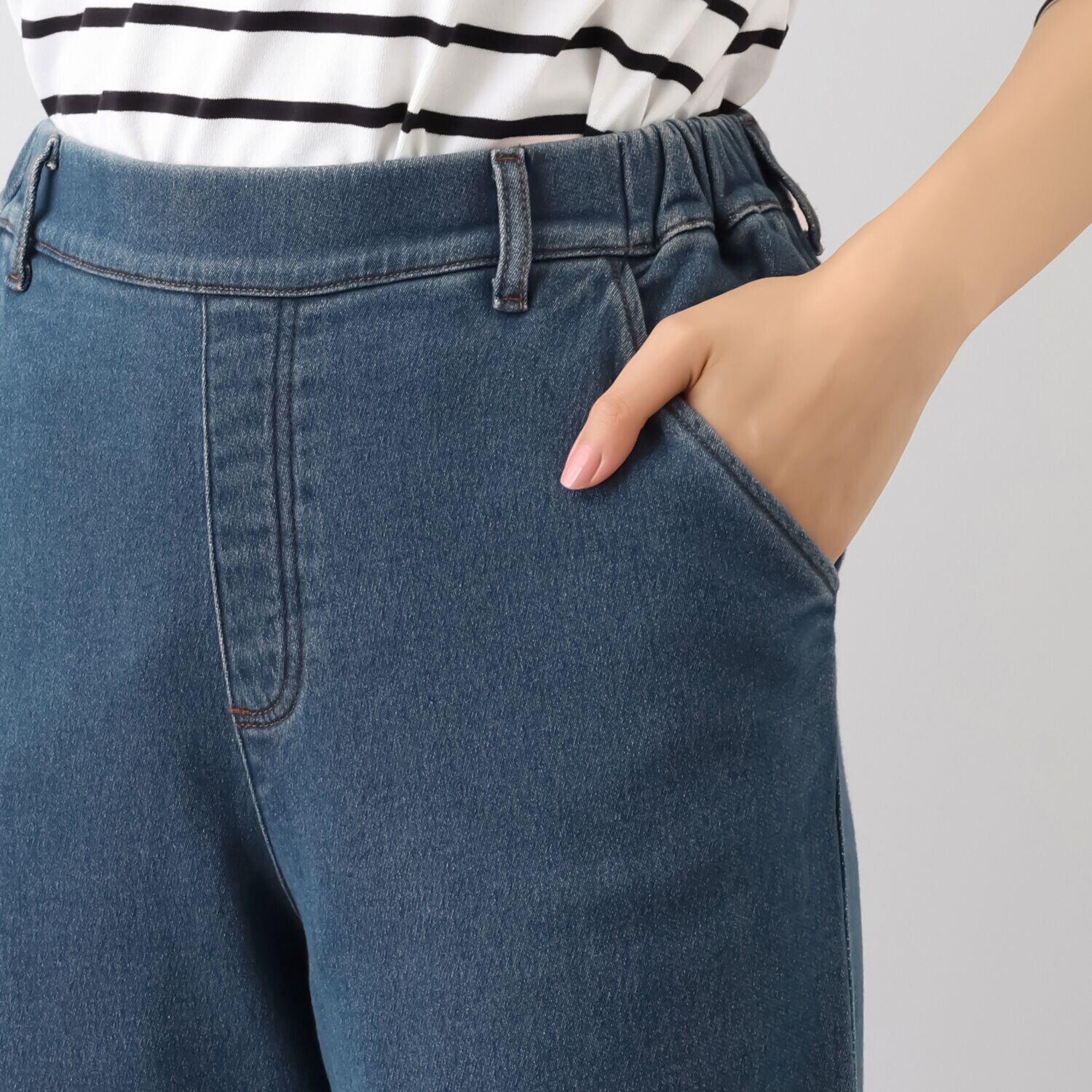 アトリエール コットンパイルデニム ストレッチ ワイドストレートパンツ ＜股下７０ｃｍ＞
