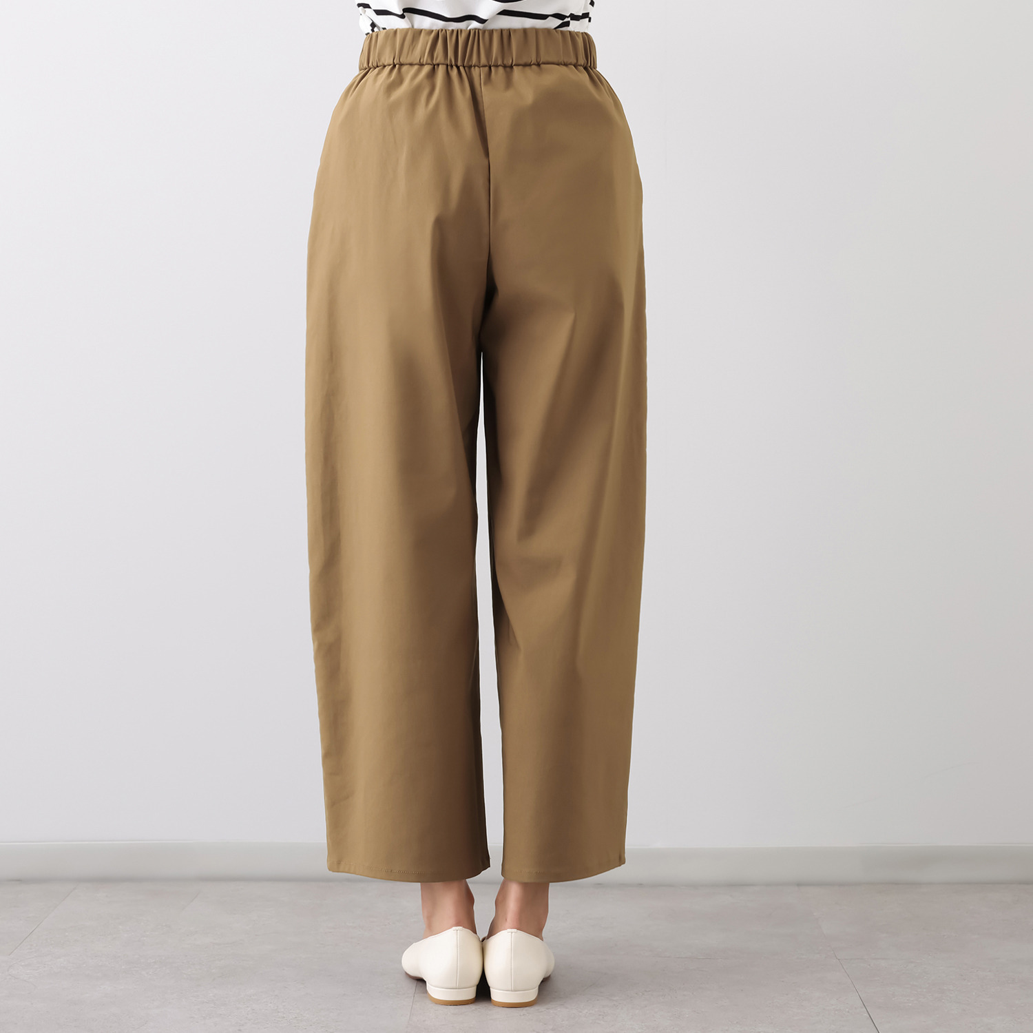 アトリエール ハイパワーストレッチ ライトコットン バレルパンツ