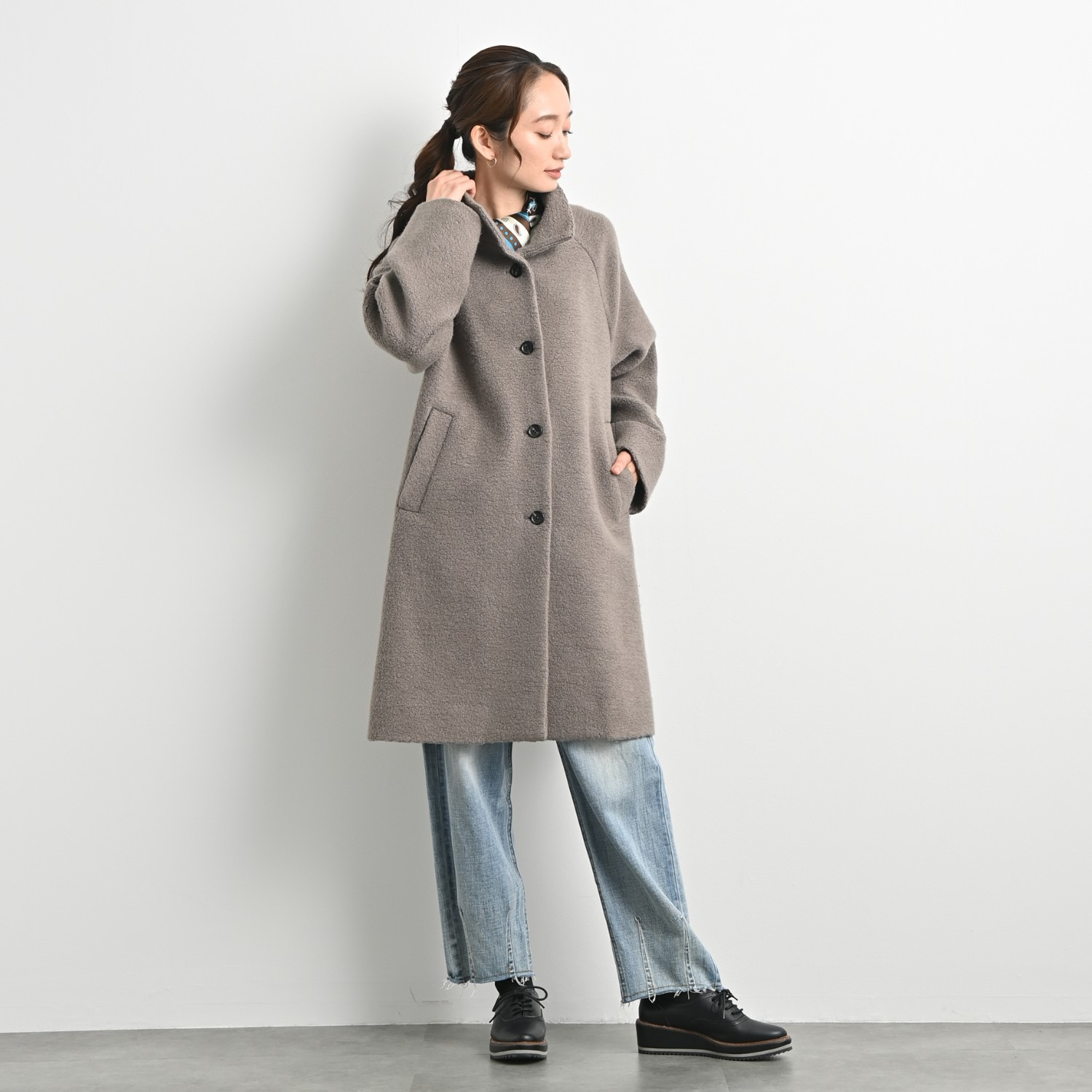 元町ゼラール 日本製 希少なカシミヤ混パイル ゆったり＆すっきり見え スタンドネックコート