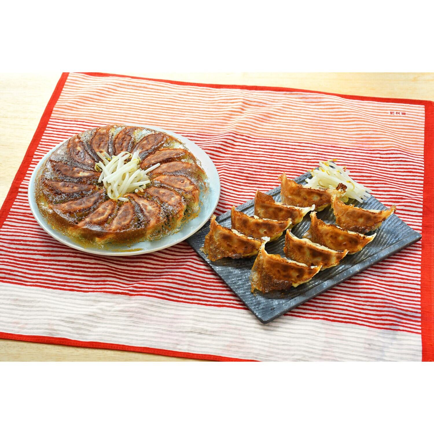 浜松名物！ 五味八珍の 餃子２種セット