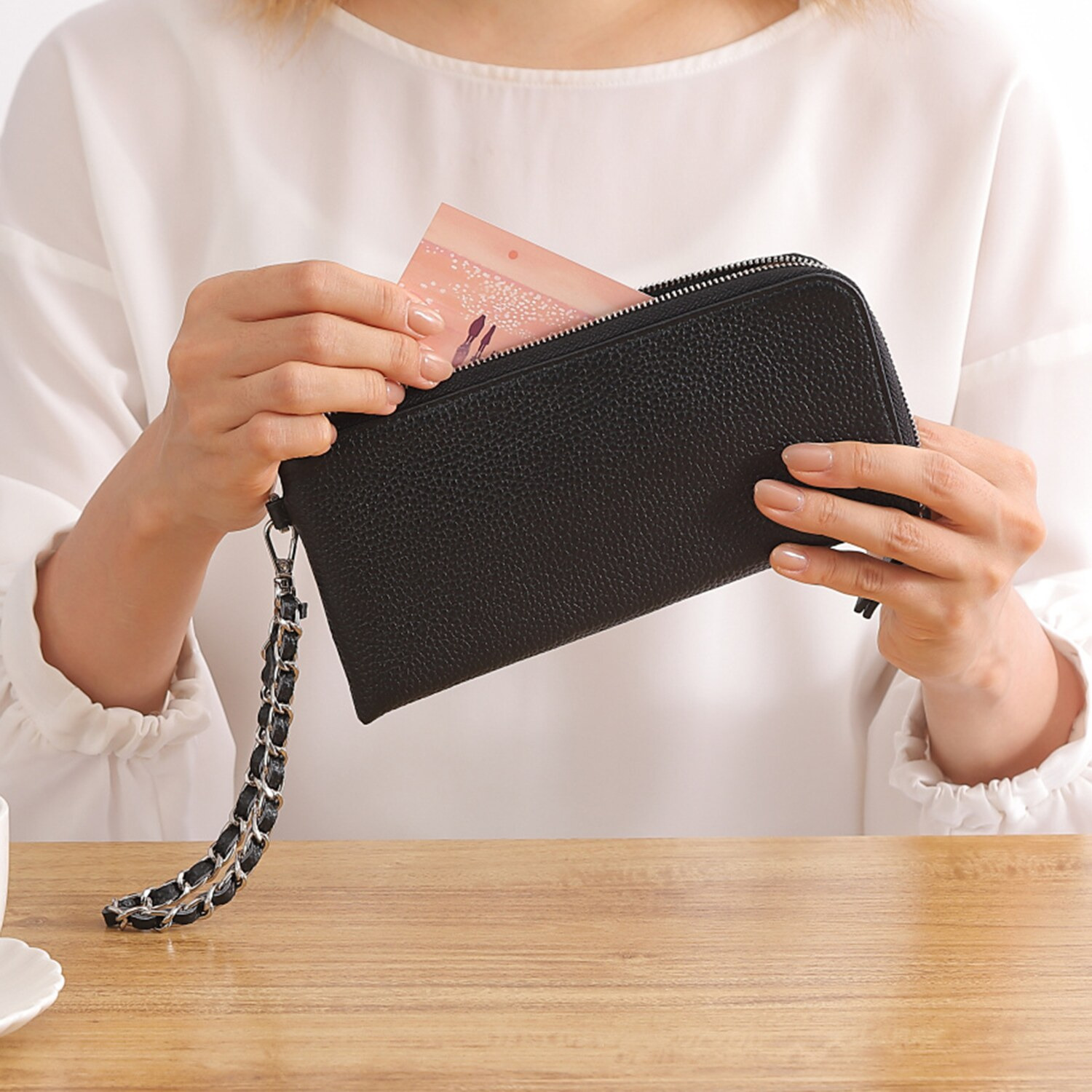 パドマ 牛革 リストレット付 スマートロングウォレット
