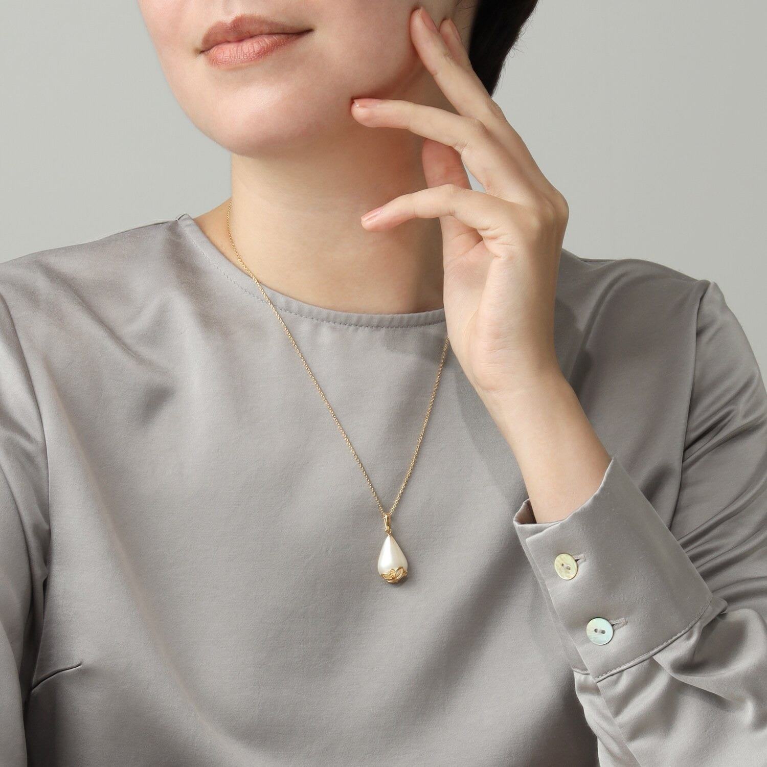 岩崎美智子コレクション シルバー マベパール ペアシェイプペンダント