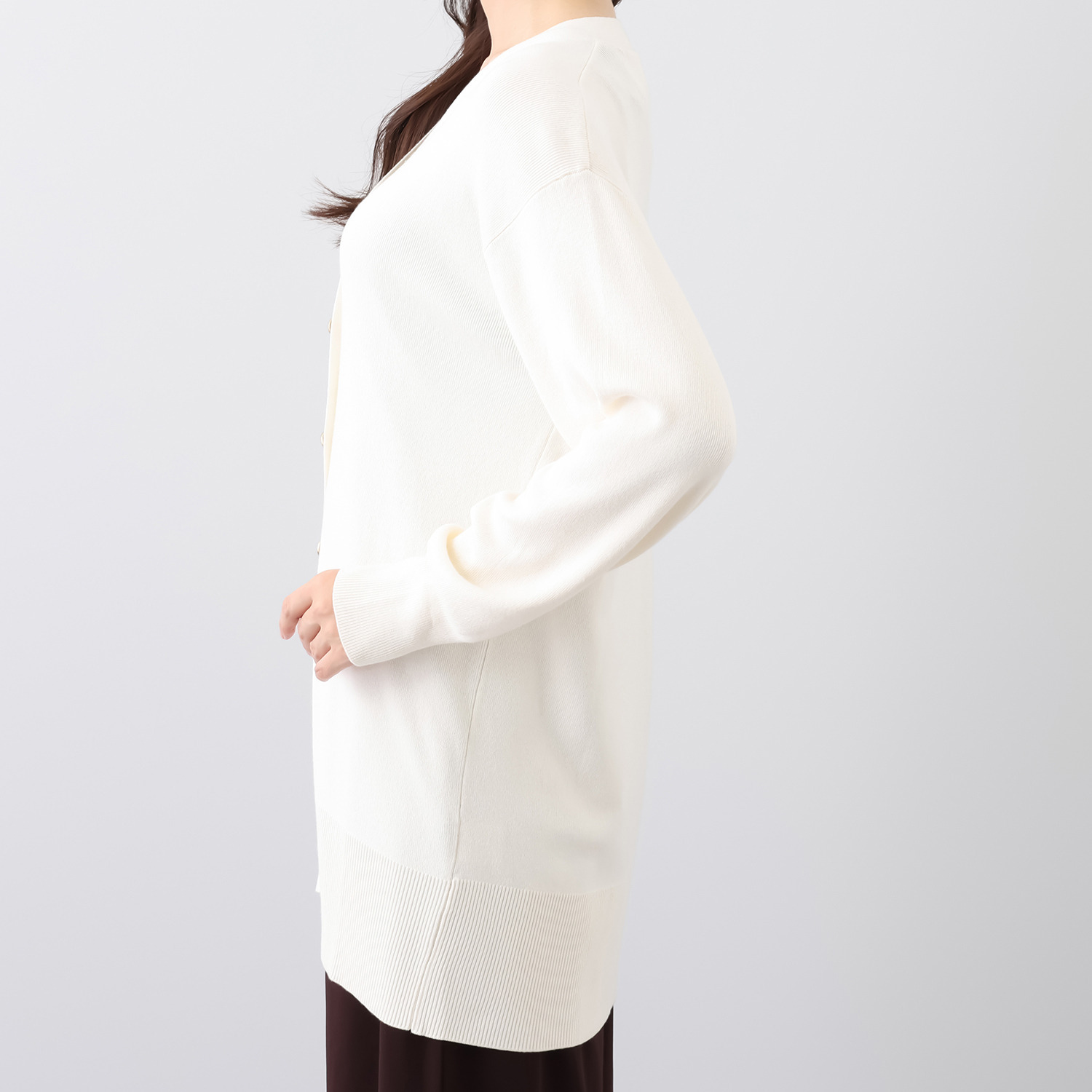 イソジー すっきりロングシルエット 金色ボタンカーディガン