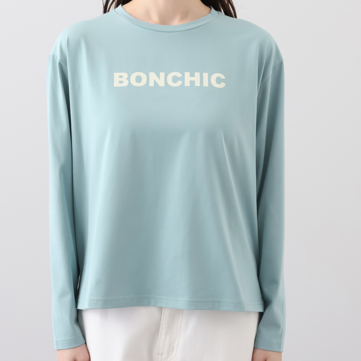 エクラージュ フロッキーロゴプリント ロングスリーブＴシャツ