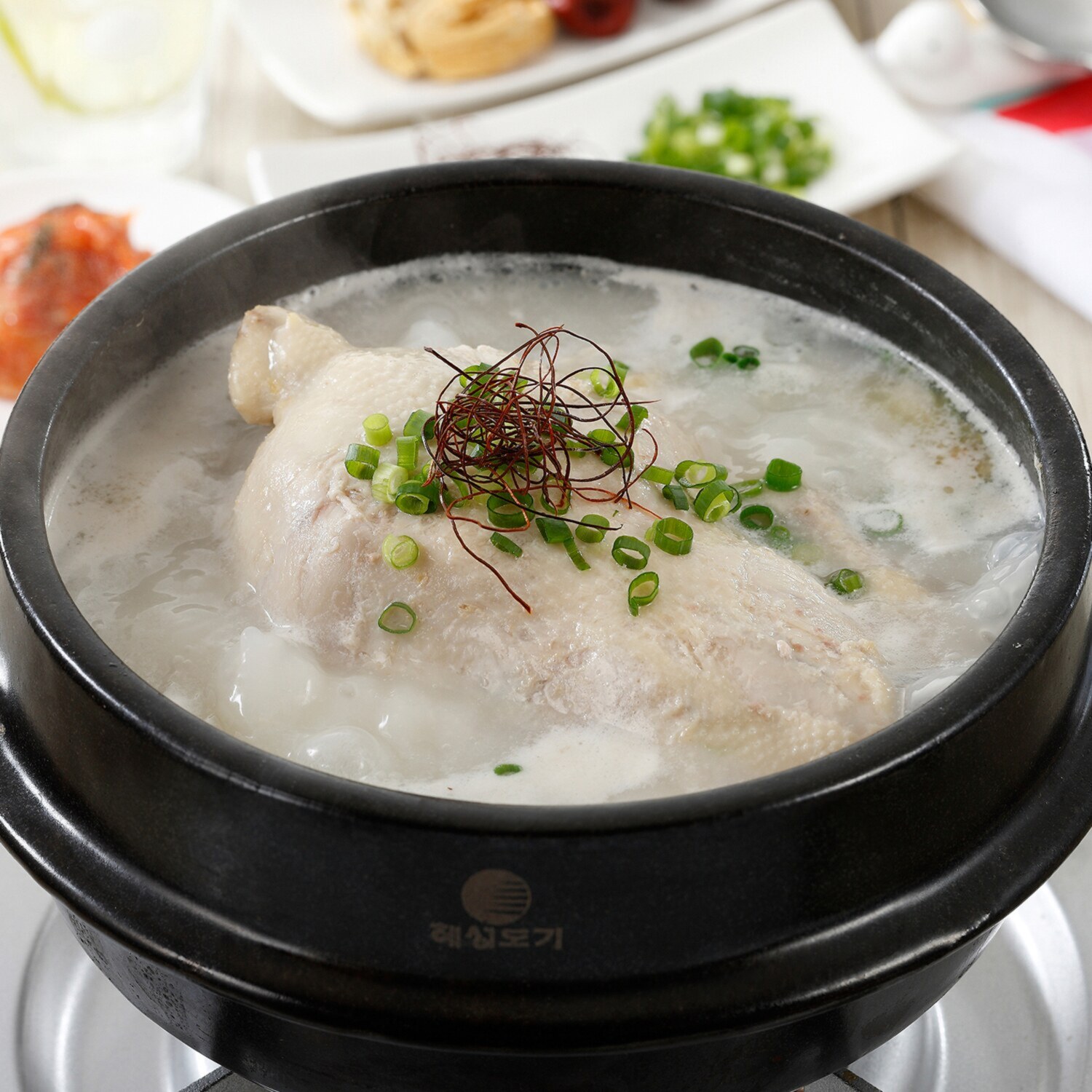 滋味深い味わい 崔（チェ）さんの 宮廷五穀参鶏湯（２袋）