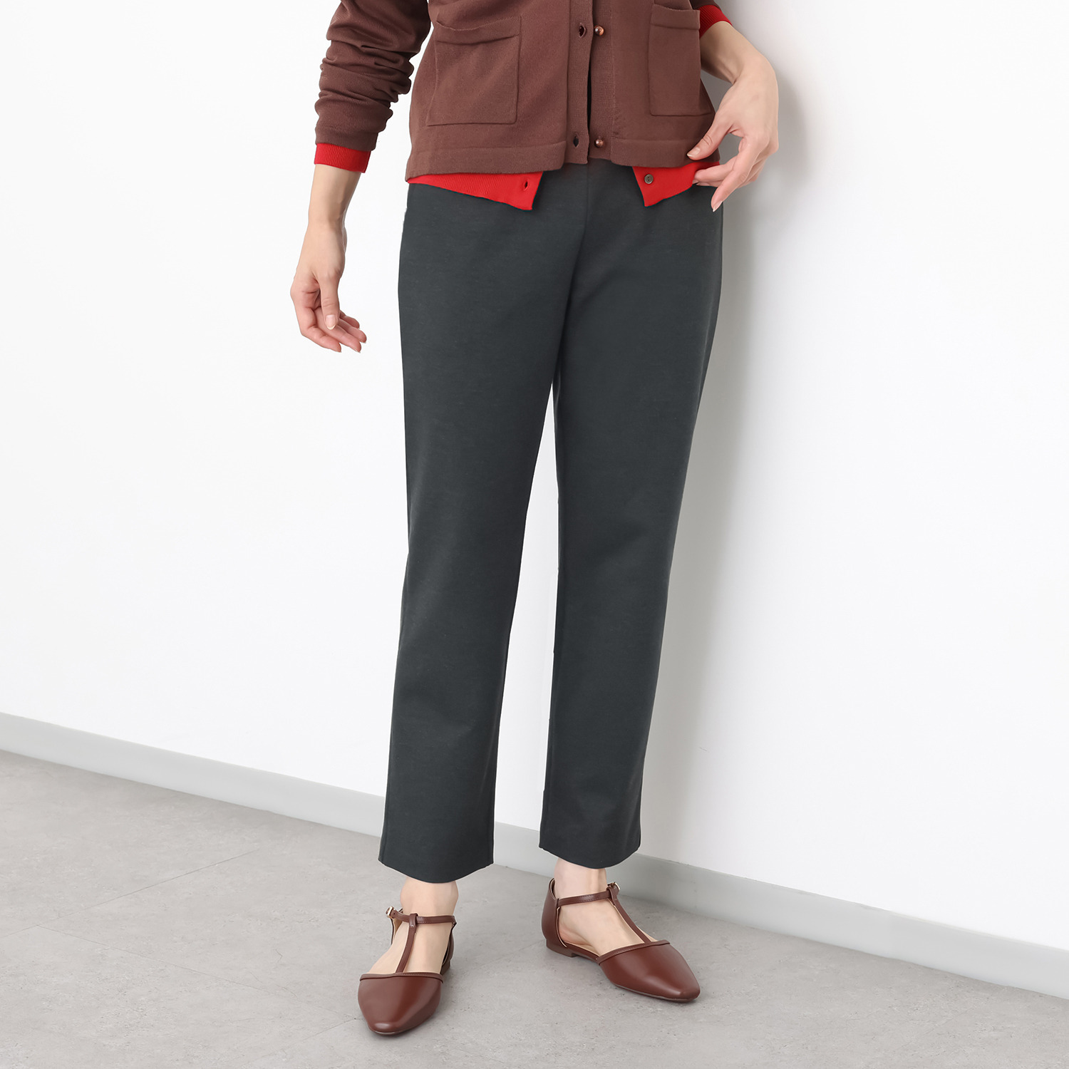 上質ごこち 吸湿発熱 プレミアム雅山（Ｒ） ストレートパンツ ＜股下６４ｃｍ＞
