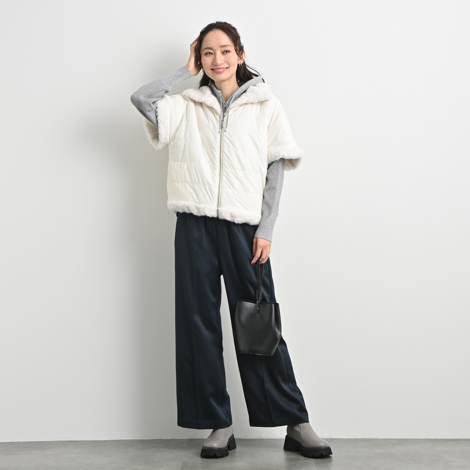 元町ゼラール とろみ＆きれい見えサテン ストレートパンツ